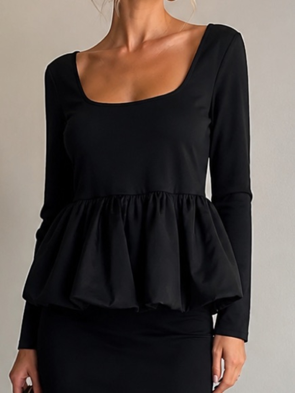 Silence + Noise Bubble Hem Top Womens XL Black Long Sleeve Scoop NWT